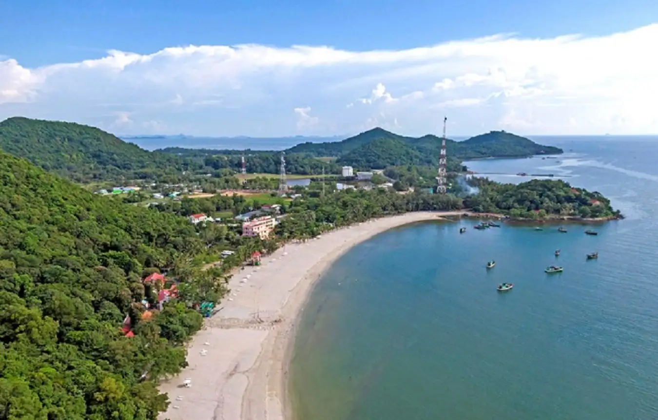 Di tích thắng cảnh Mũi Nai