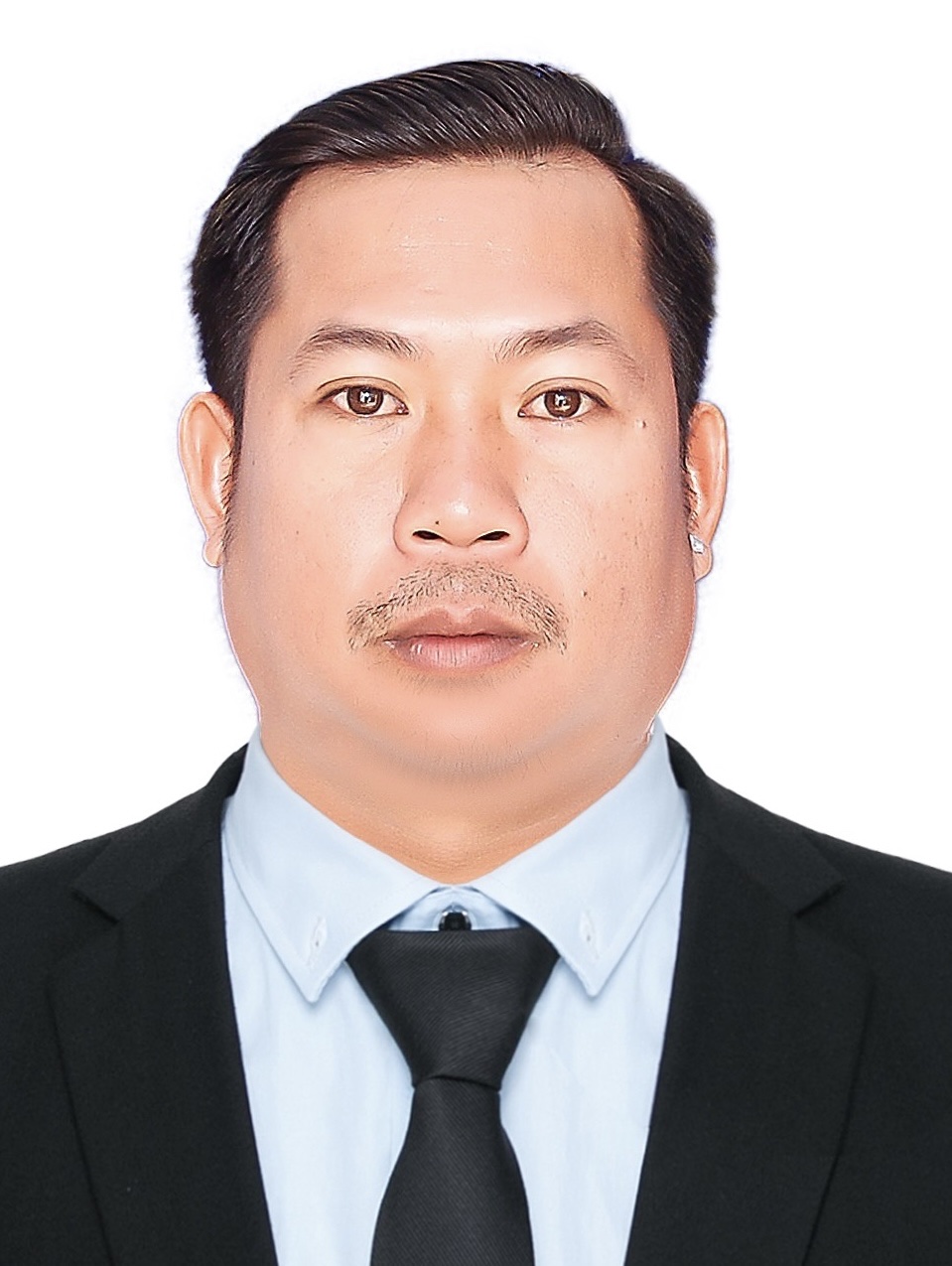 DANH TRỤ