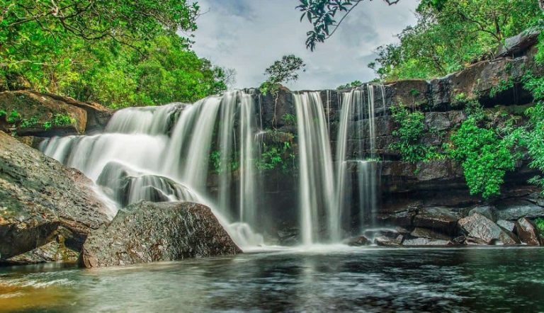 Điểm du lịch Suối Tranh
