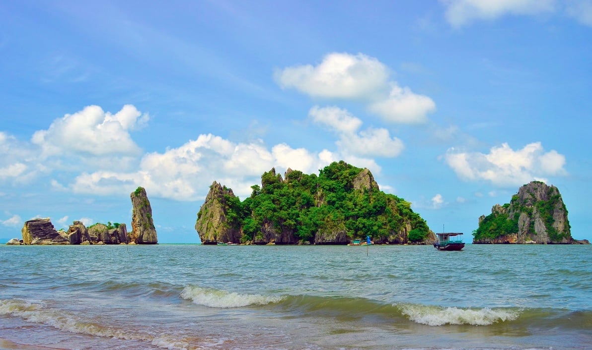 Khu du lịch Chùa Hang - Hòn Phụ Tử